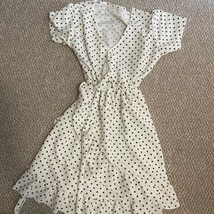 Polk dots wrap dress